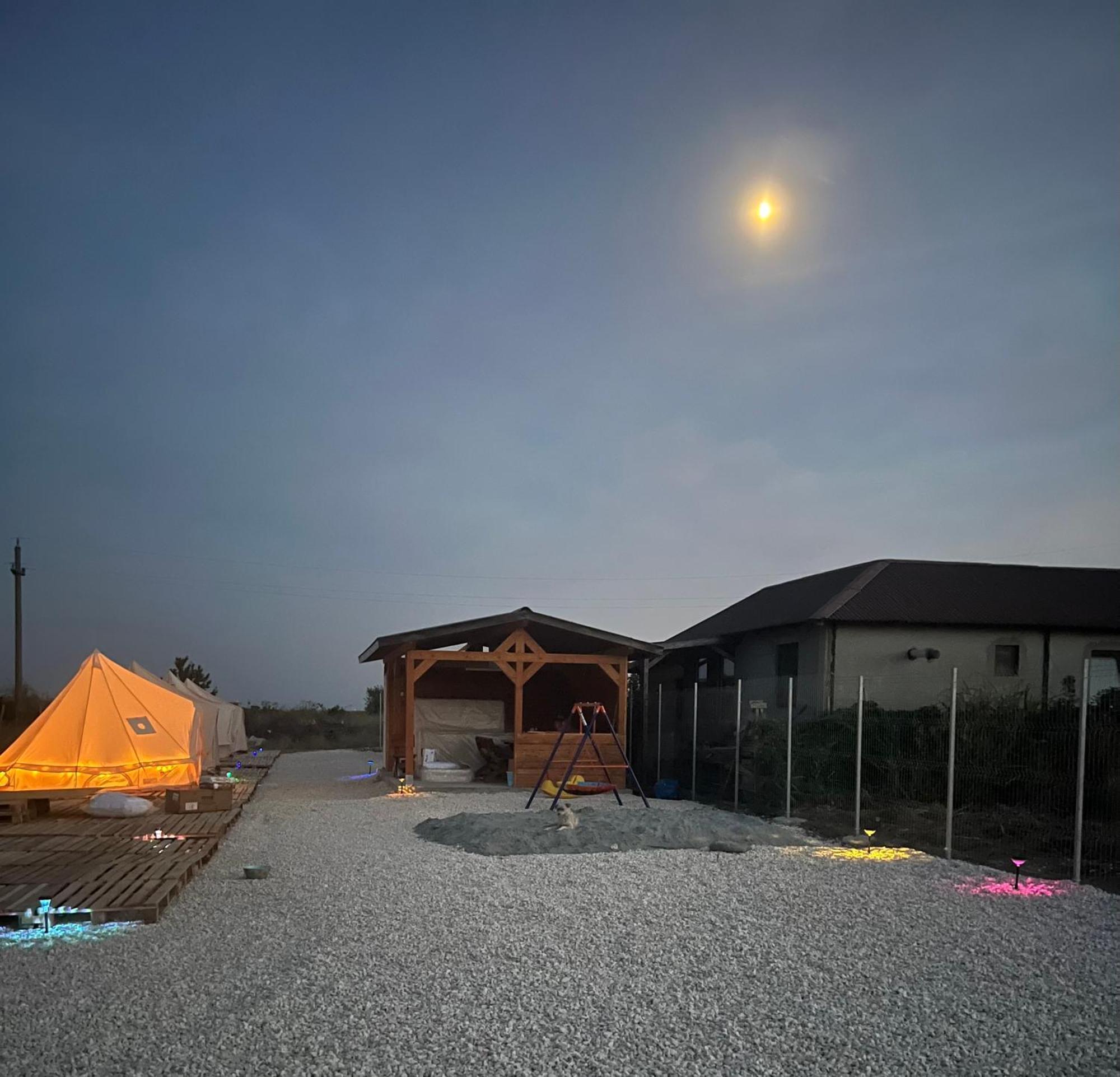 Meme Glamping Hotel Corbu  Buitenkant foto