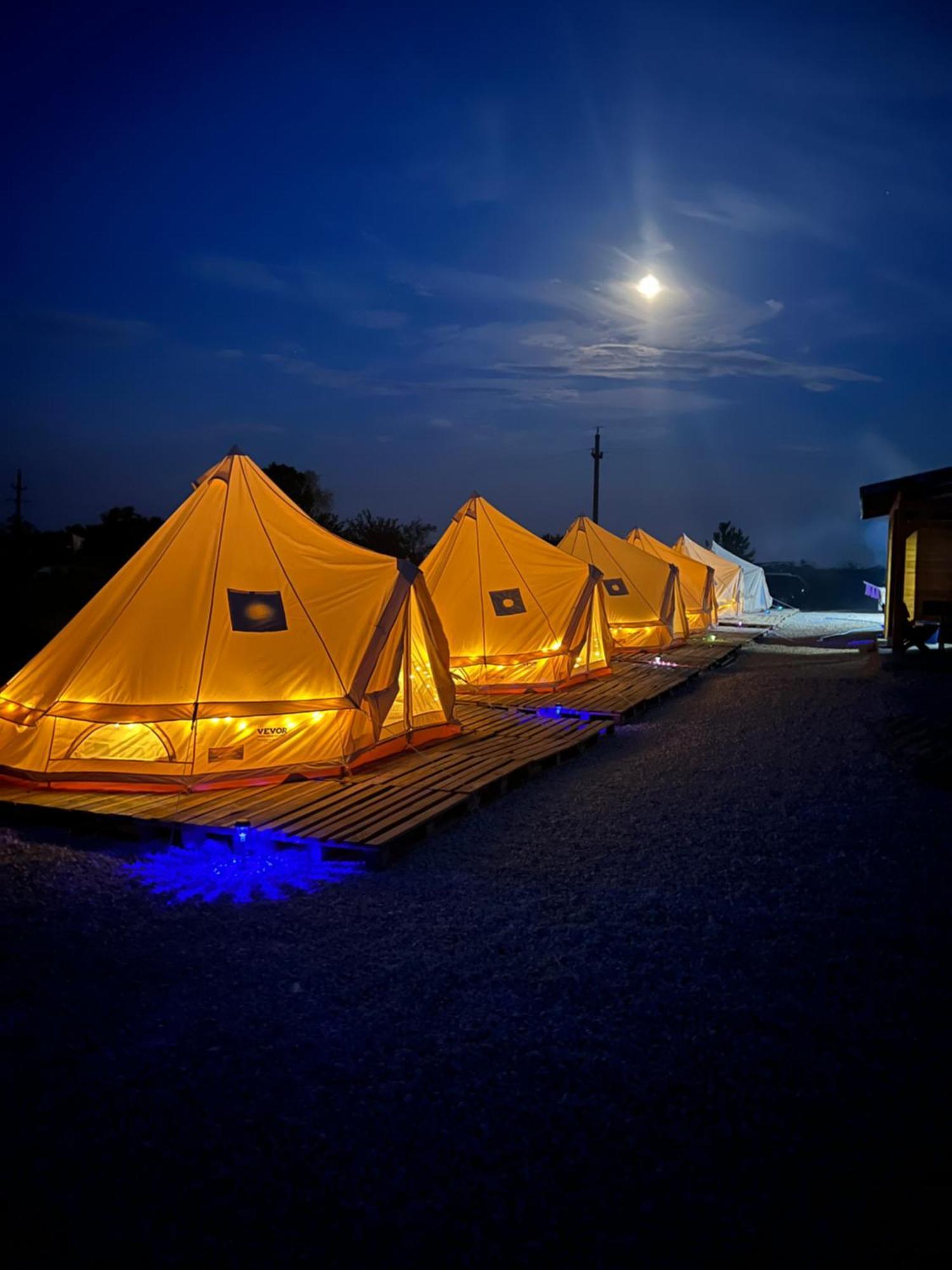 Meme Glamping Hotel Corbu  Buitenkant foto